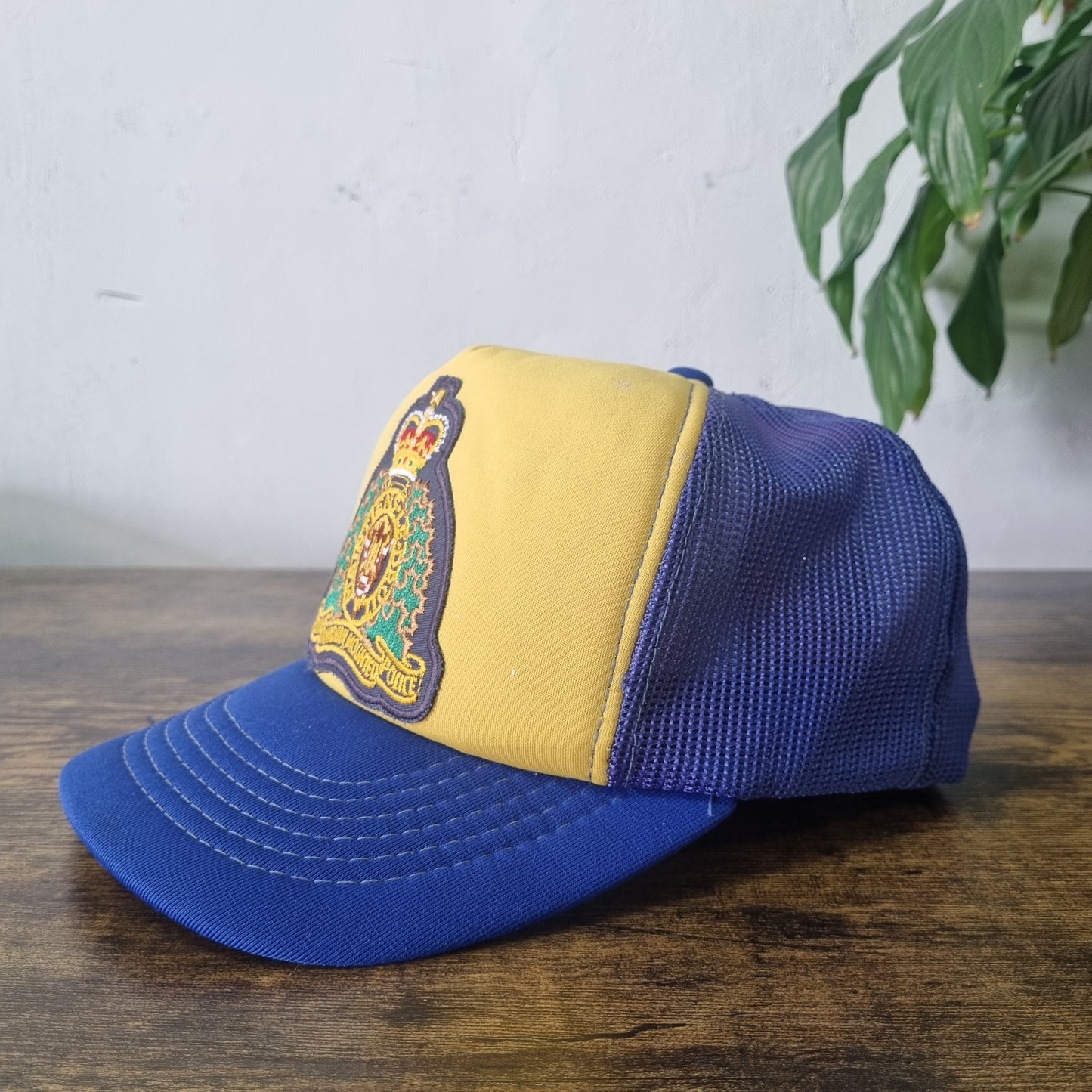 Vintage American Trucker Hat Snapback cap one size adjustable Yellow Blue