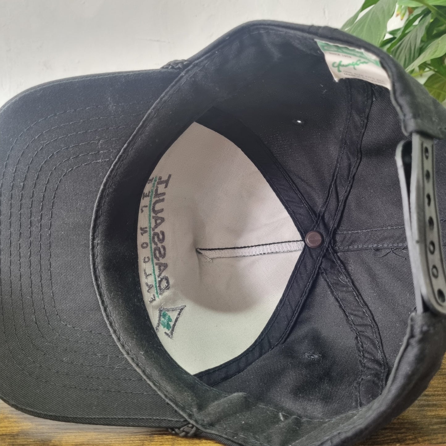Vintage American Trucker Hat Snapback cap one size adjustable black Dassault