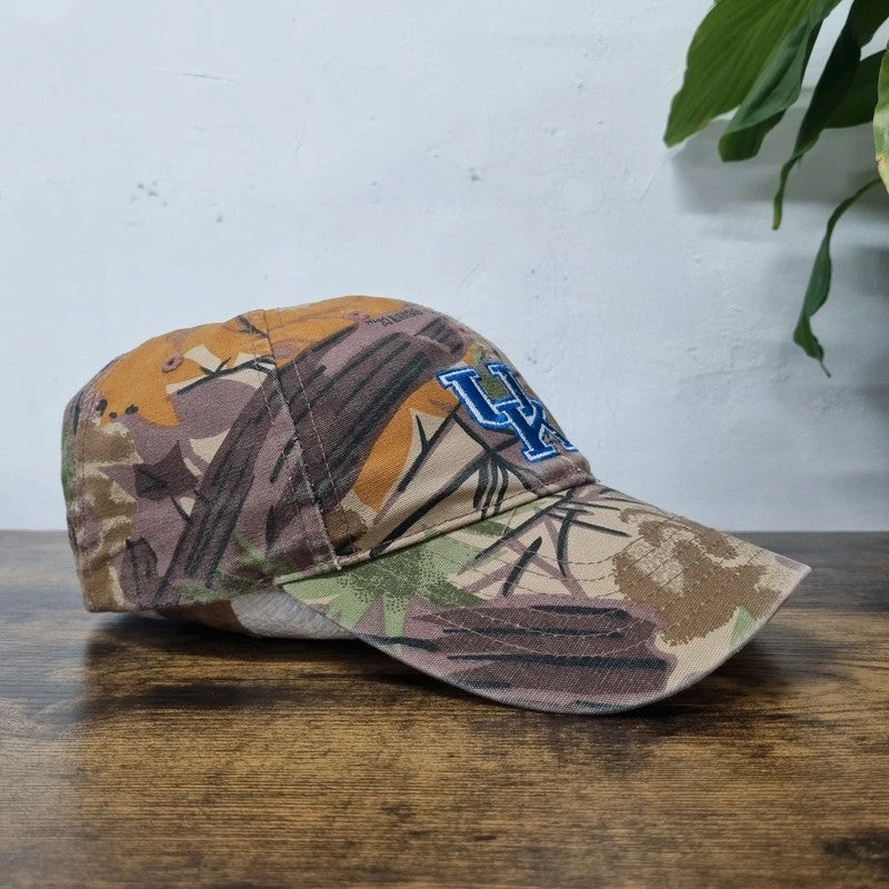 Vintage American Baseball Hat Snapback cap one size beige brown realtree camo University of kentucky
