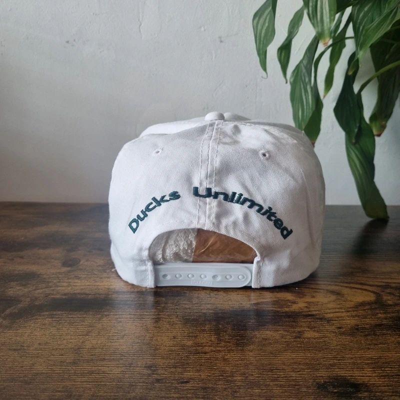 Vintage American Trucker Hat Snapback cap one size adjustable white Ducks Unlimited