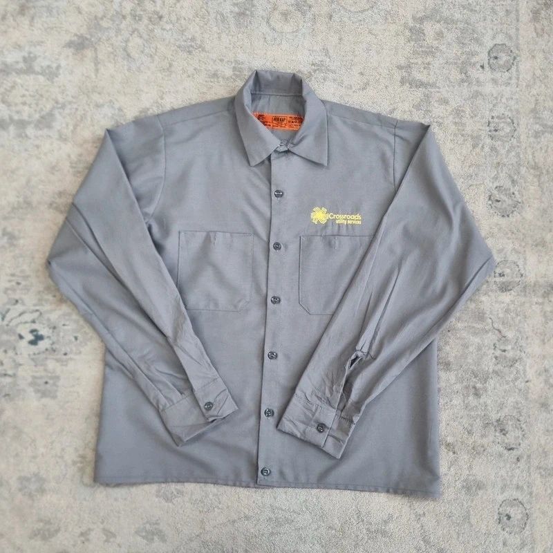 Vintage American Boxy Fit Cropped Shirt long Sleeve Medium plain grey Button Up Skater Y2K Surf